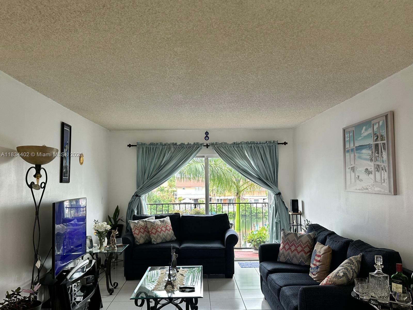 Property Photo: 2775 W 52nd St 305 FL 33016