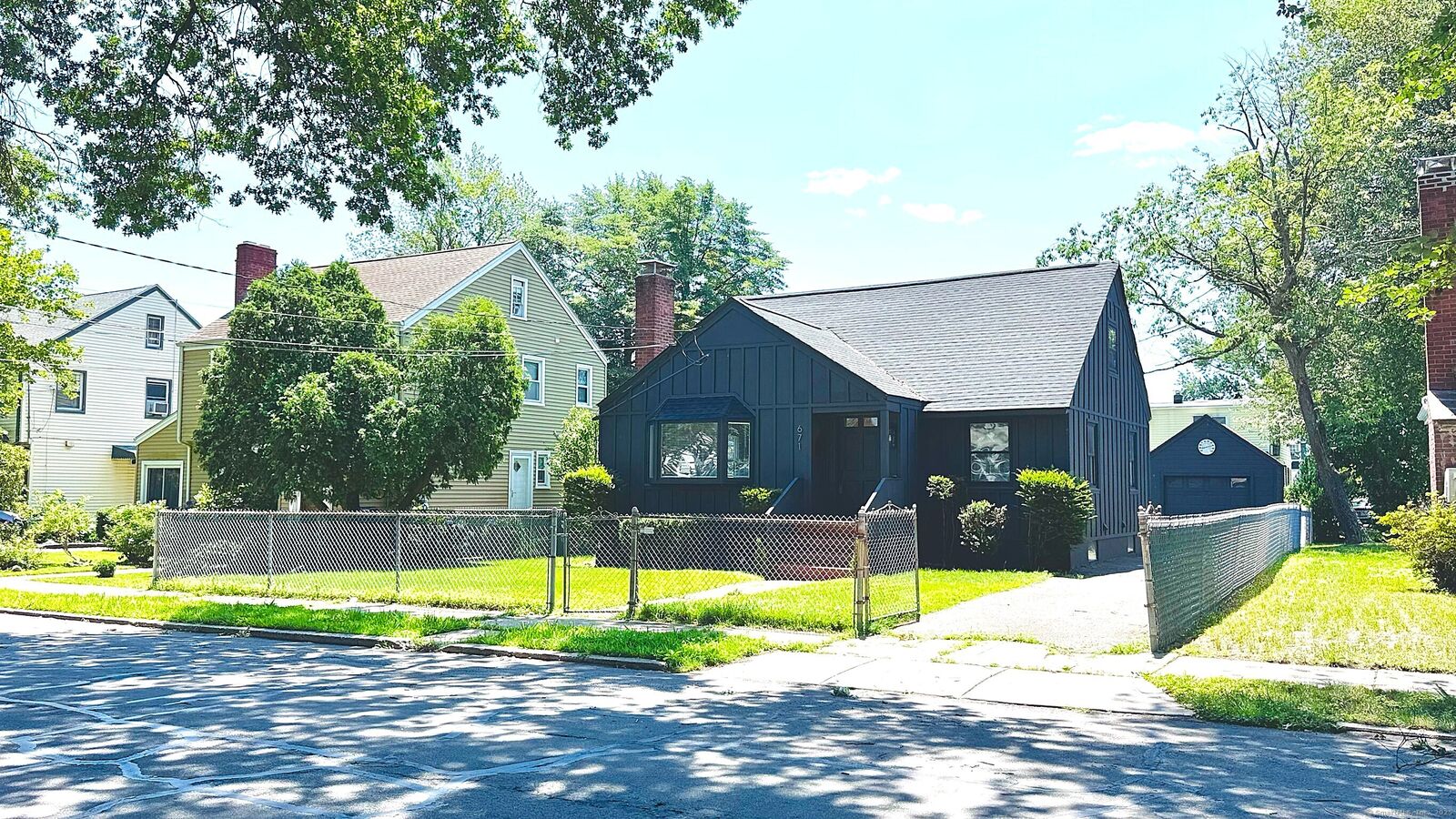 Property Photo:  671 Fairview Avenue  CT 06606 