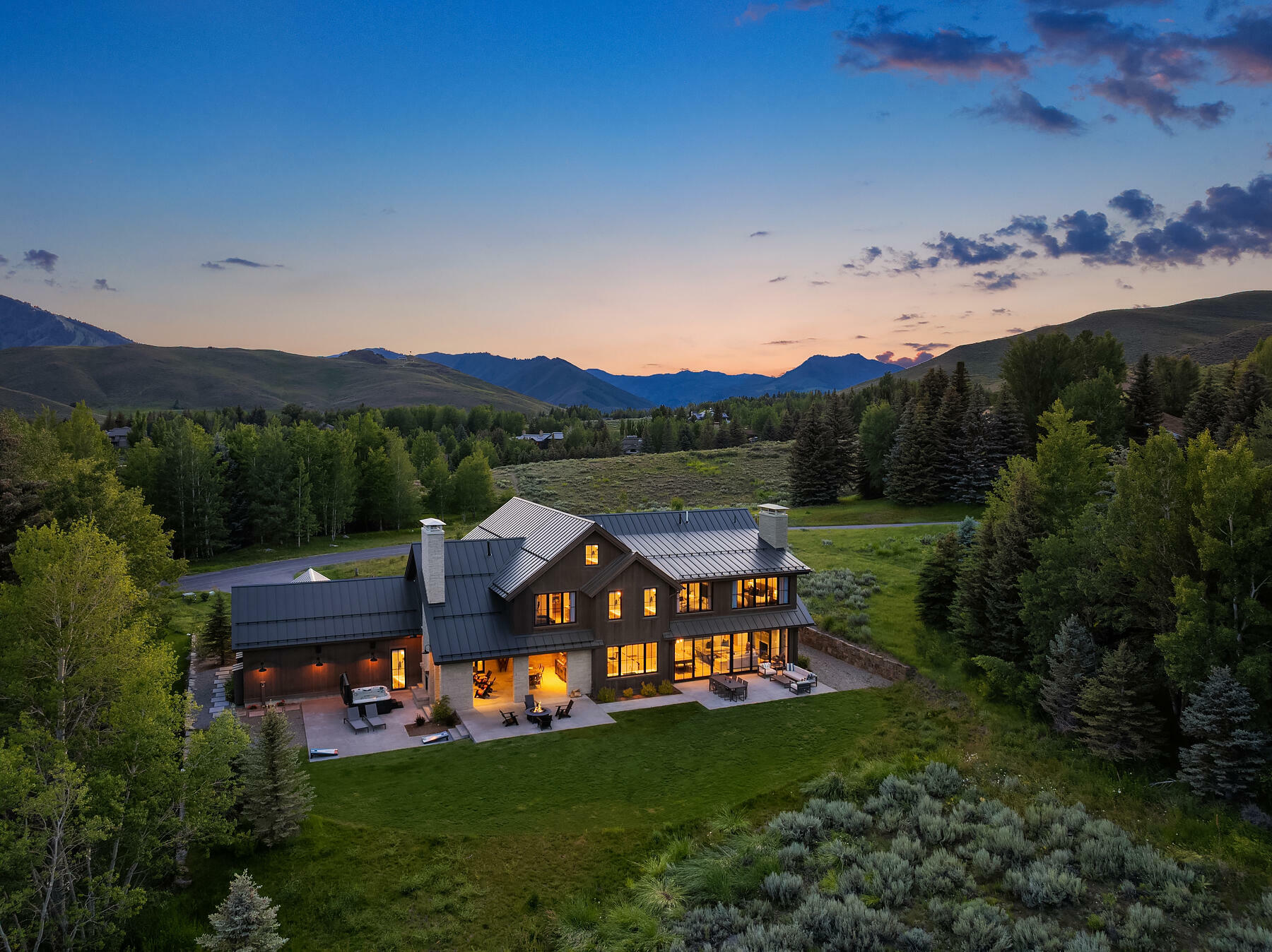 Property Photo: 110 Fireweed Dr ID 83353