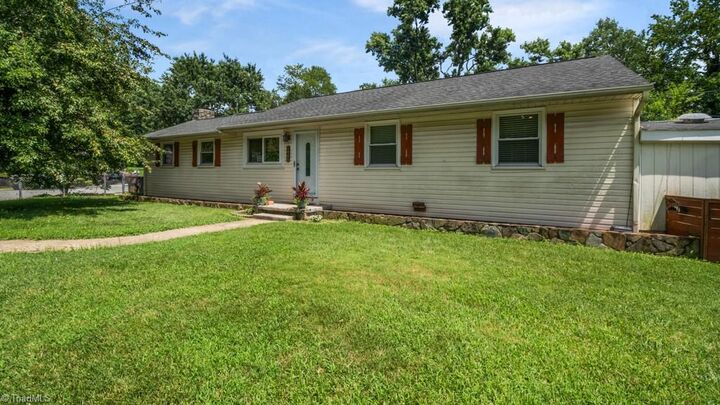 Property Photo:  1405 Clegg Street  NC 27407 