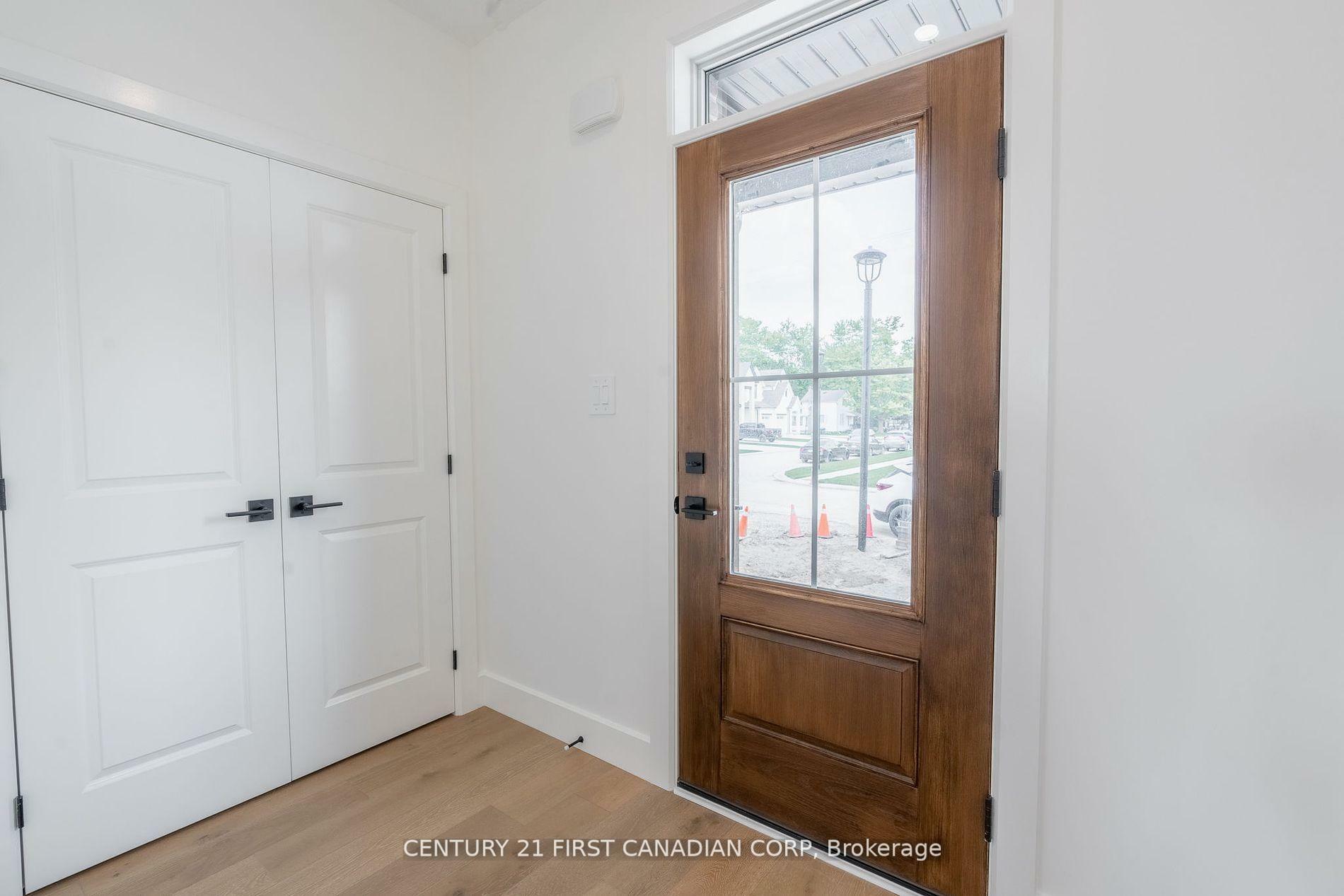 Property Photo: 147-47 Scotts Drive ON N0M 2J0