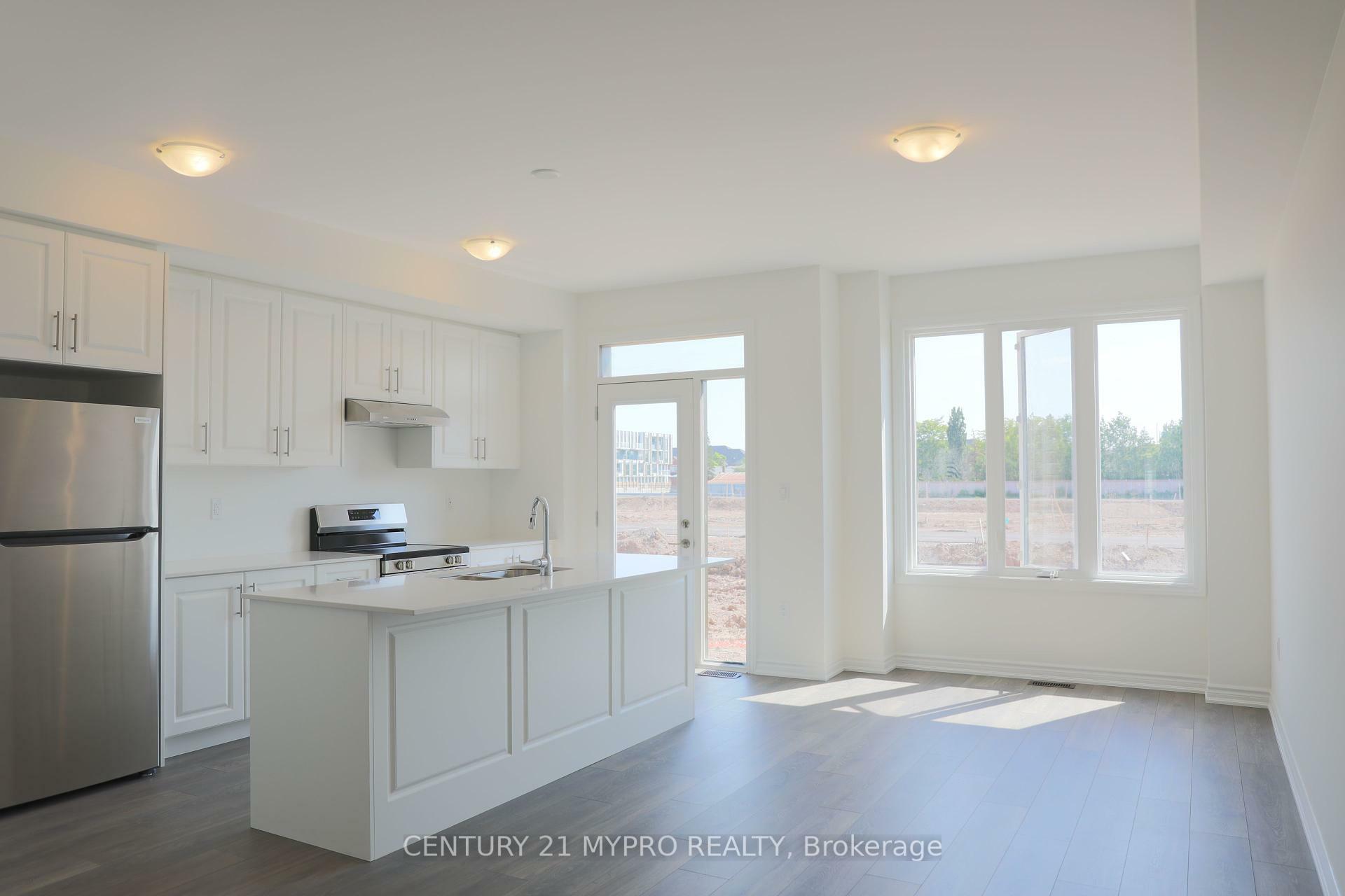 Photo de la propriété: 3054 Robert Lamb Boulevard ON L6H 7H5