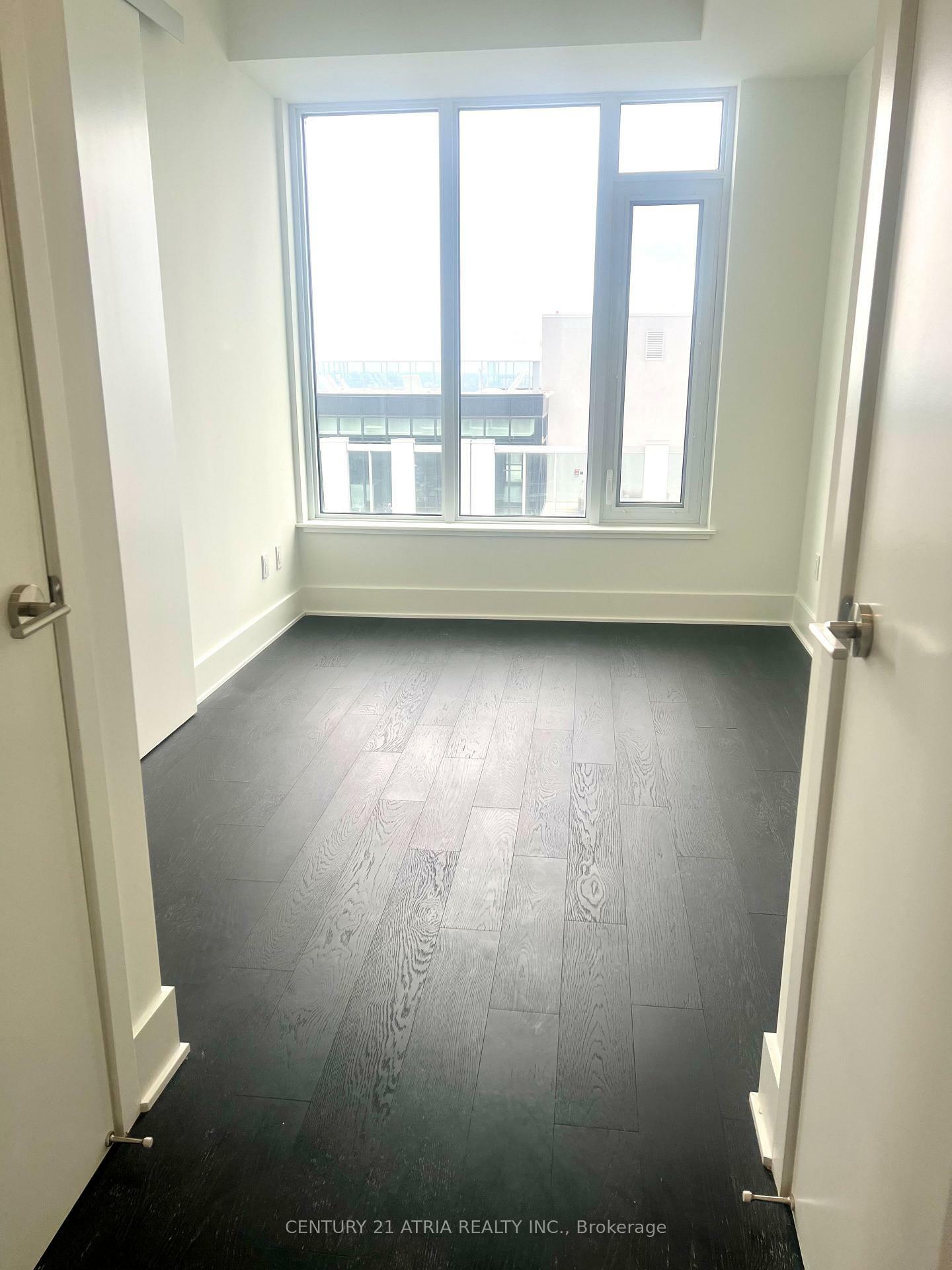 Property Photo: 11 Yorkville Street 5604 ON M4W 0B7