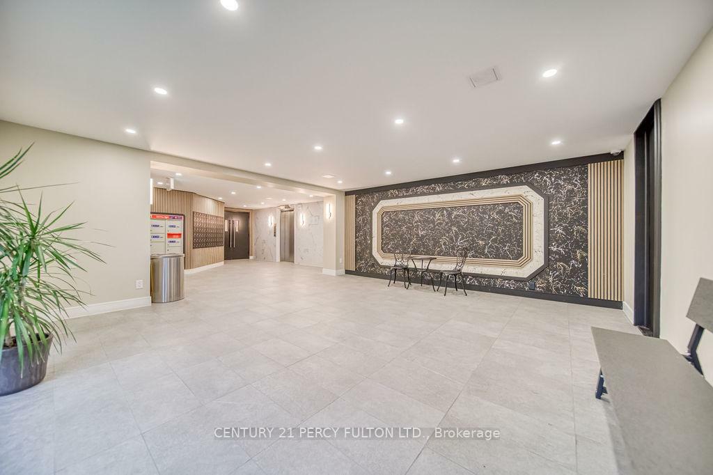 Property Photo: 921 Midland Avenue 101 ON M1K 4G2
