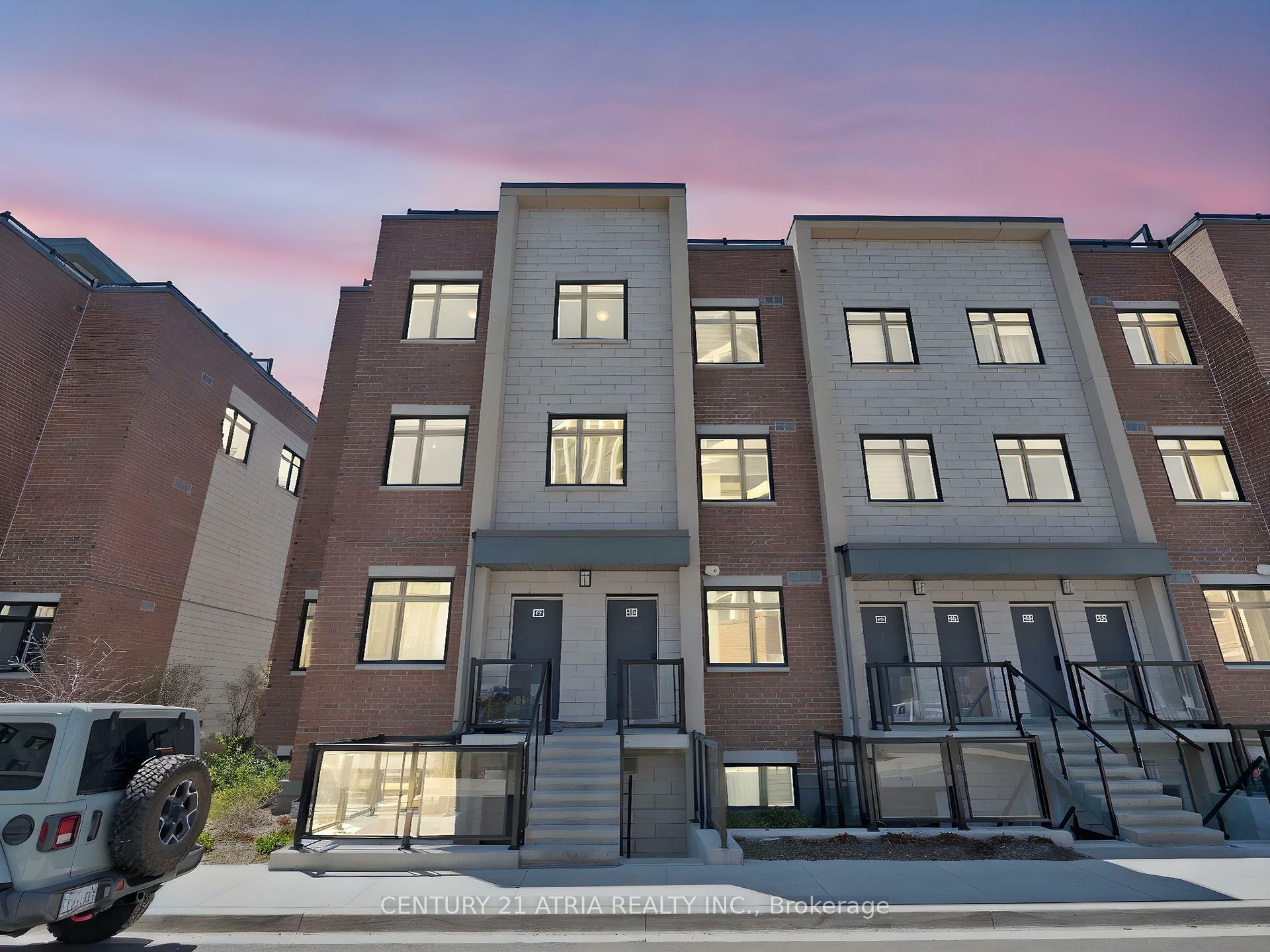 Property Photo: 1070 Douglas McCurdy Common 224 ON L5G 4B1