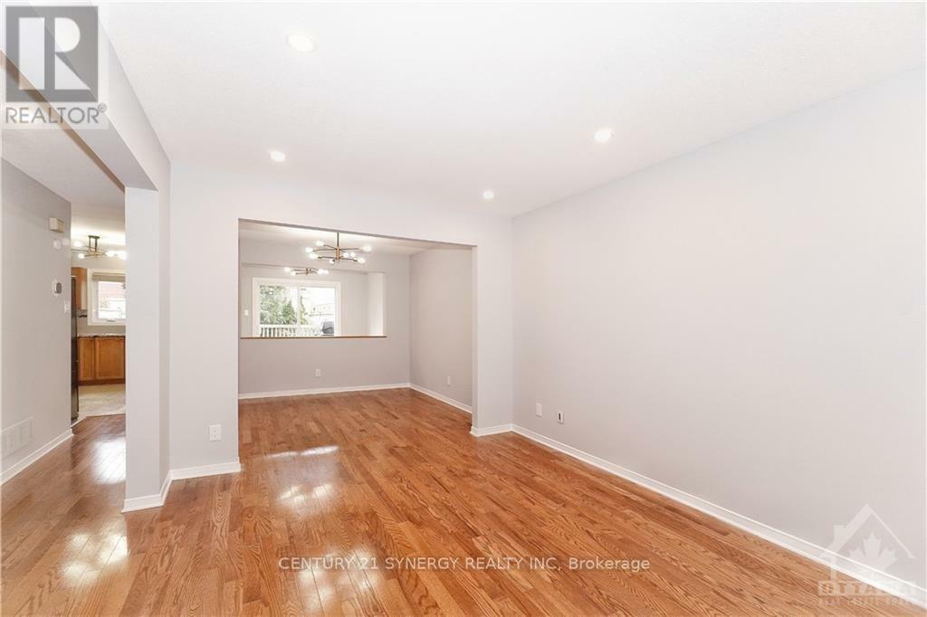 Property Photo: 92 Havenhurst Crescent ON K1T 3G5