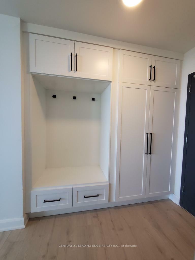 Property Photo: 1350 York Mills Road 804 ON M3A 2A1