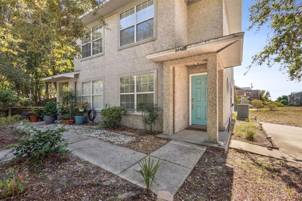 Property Photo: 2448B 1st Avenue FL 32034