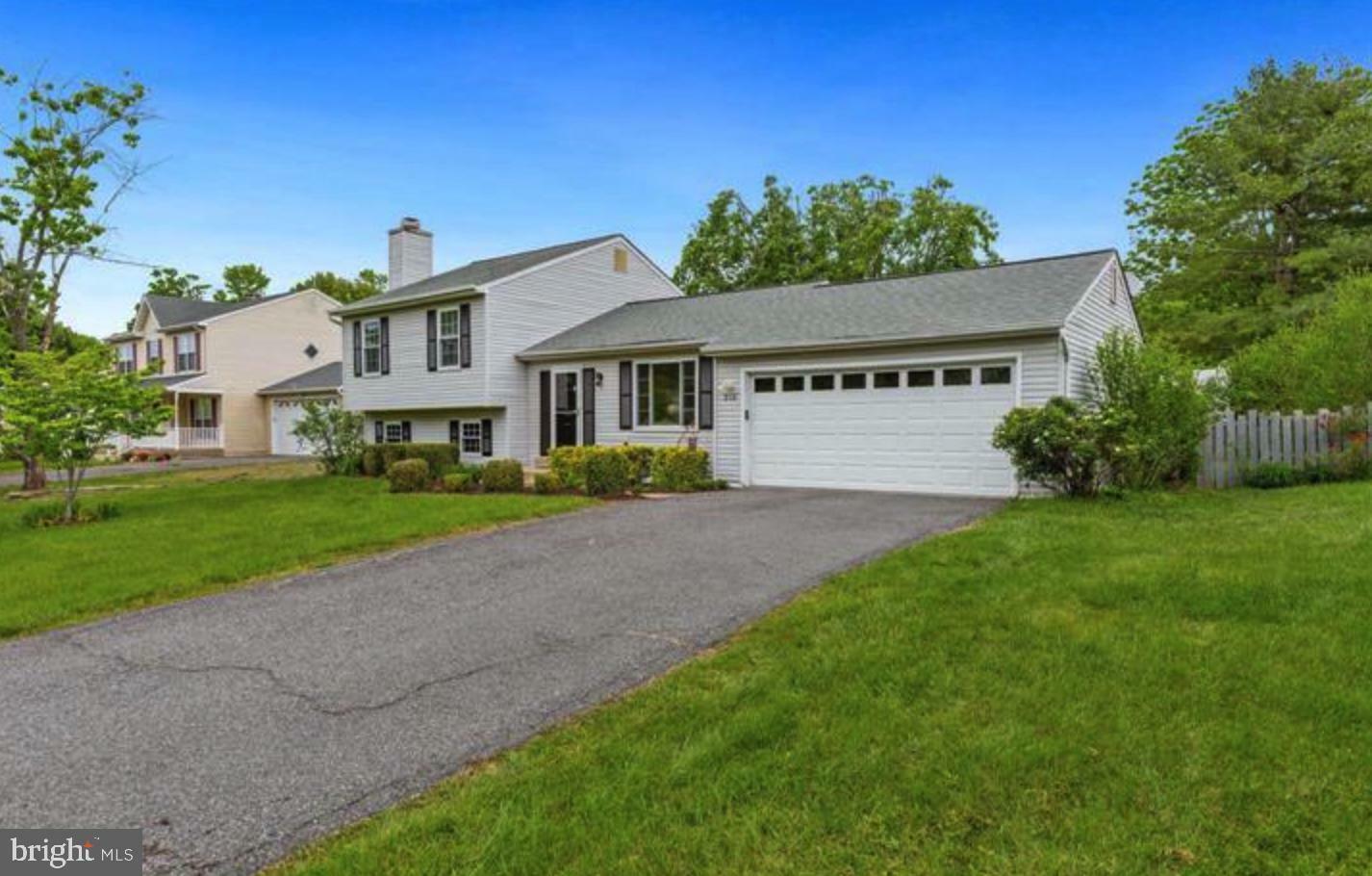 Property Photo: 218 Choptank Road VA 22556