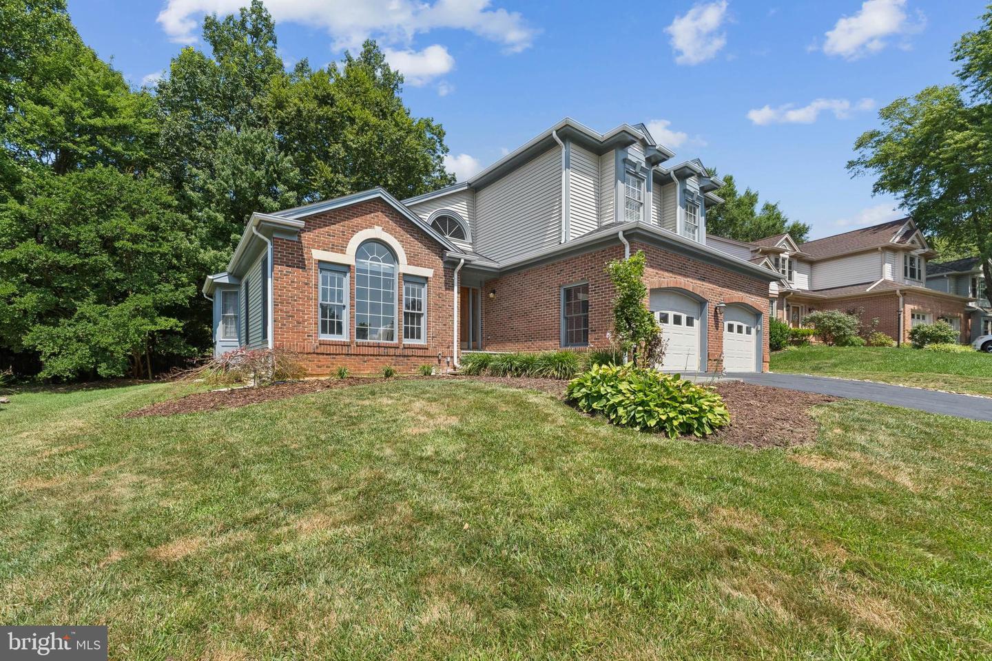 Property Photo: 8410 Copperleaf Court VA 22039