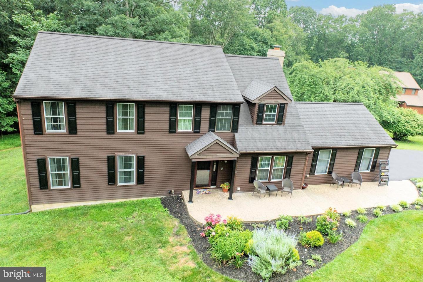 1542 Canyon Drive  Downingtown PA 19335 photo