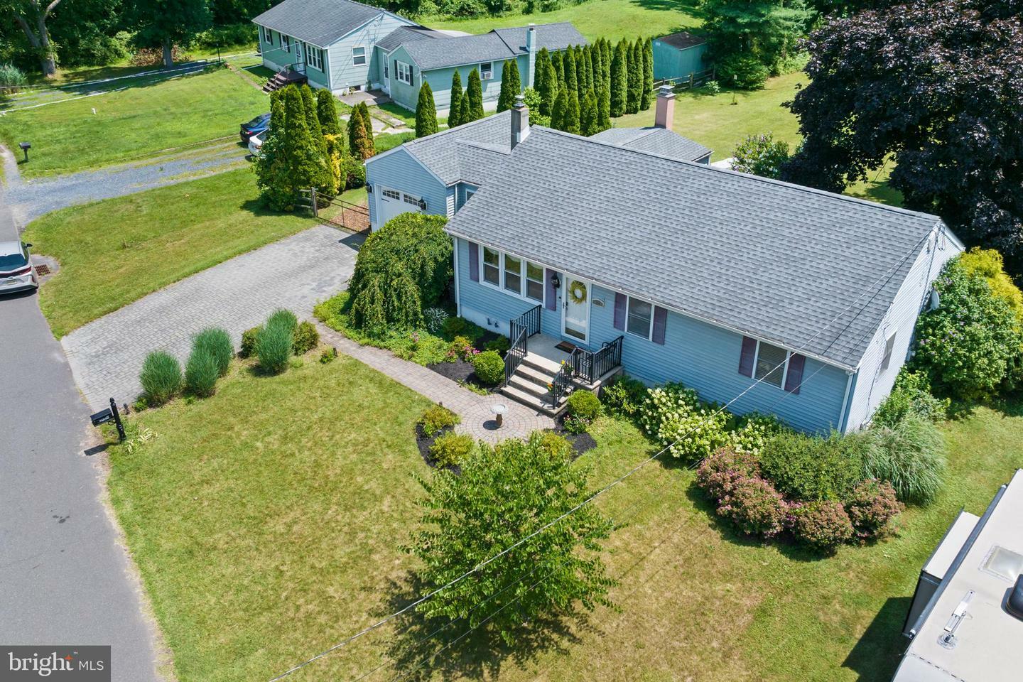 Property Photo: 10 Hengeli Drive NJ 08515