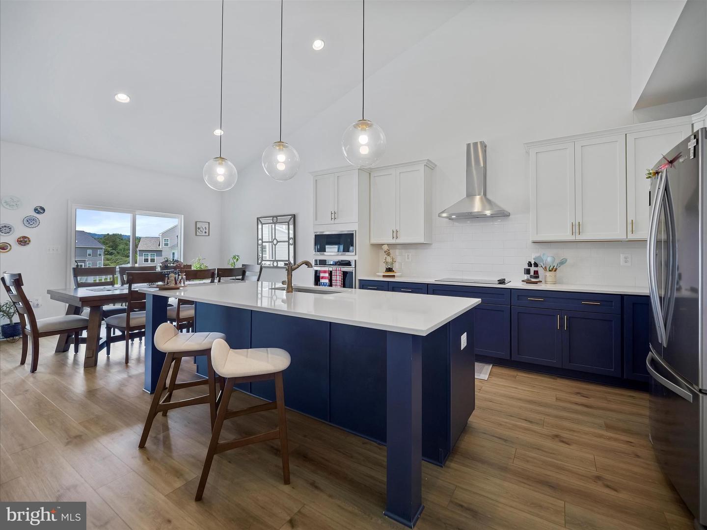 Property Photo: 208 Hillsdale Place WV 25403