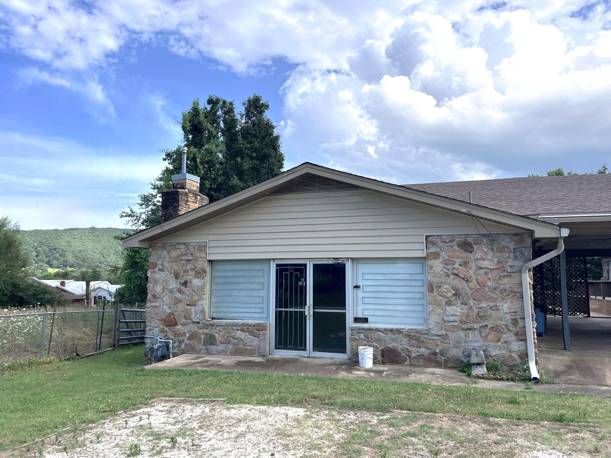 Property Photo: 1112 Maple Drive AR 72560