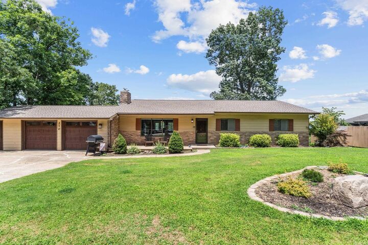 Property Photo: 270 Ferncliff Point AR 72619