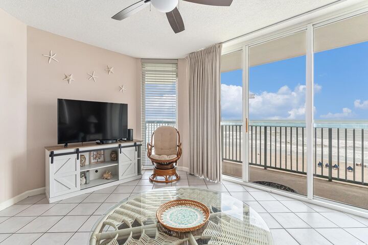 Property Photo: 102 N Ocean Blvd. 508 SC 29582