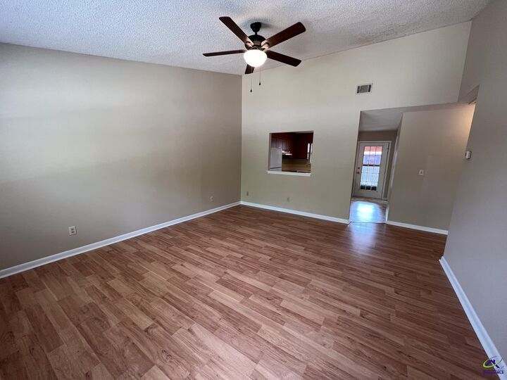 Property Photo: 504 Tallulah Trail GA 31088