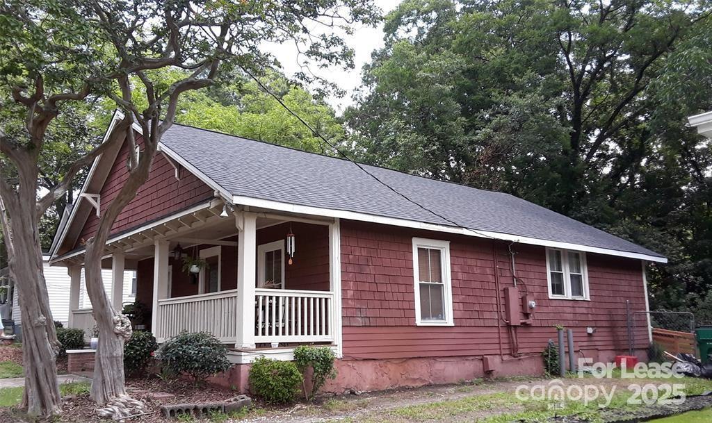 Property Photo:  1704 Harrill Street  NC 28205 