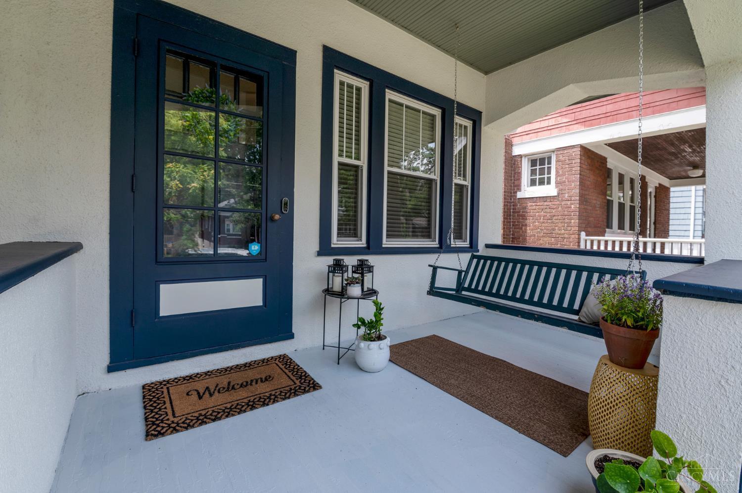 Property Photo: 3733 Aylesboro Avenue OH 45208