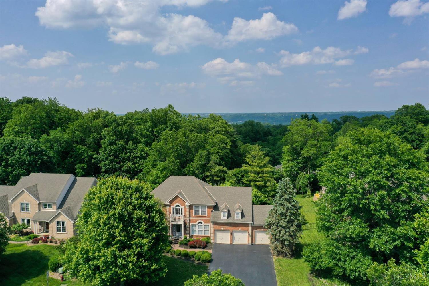 Property Photo: 654 Tournament Drive OH 45244