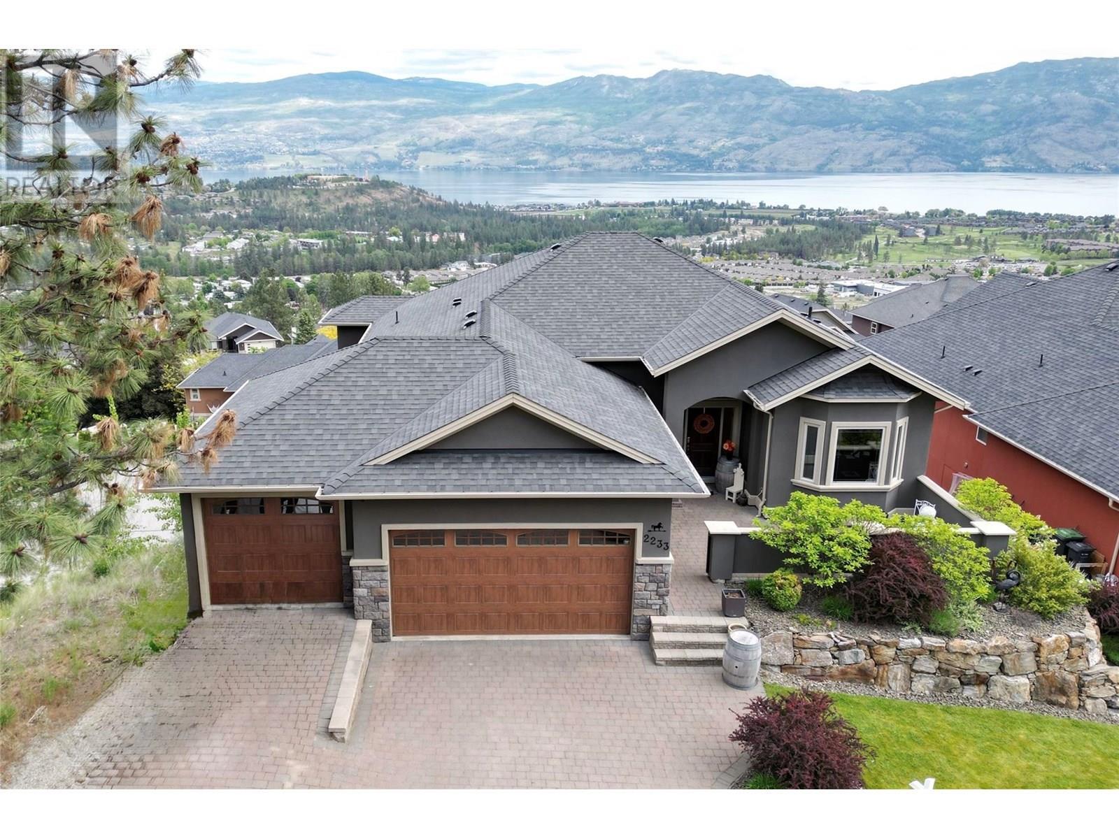 Property Photo: 2233 Hihannah Drive BC V4T 3C9