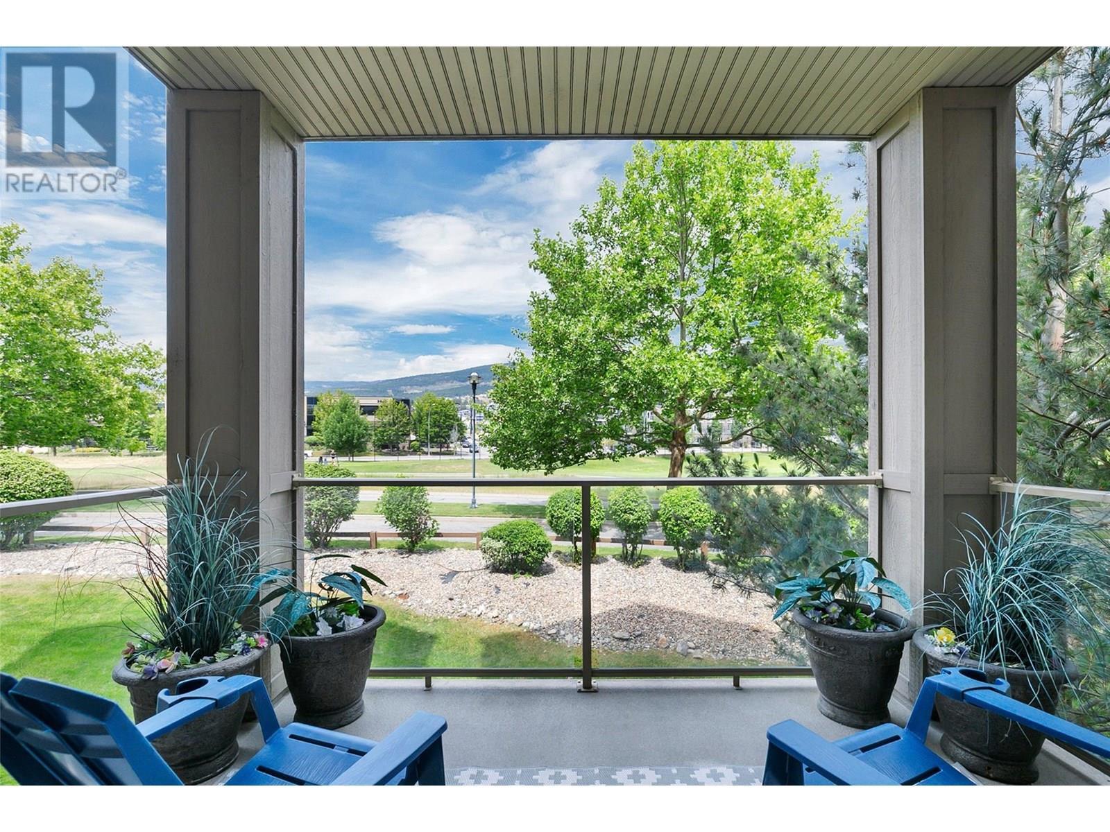 Photo de la propriété: 3521 Carrington Road 208 BC V4T 2Z8