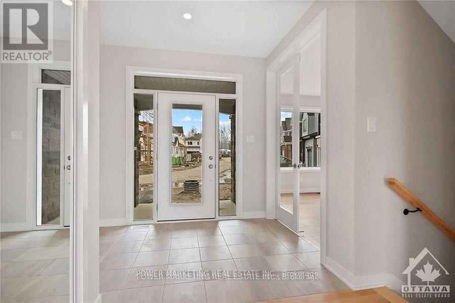 Property Photo: 288 Appalachian Circle ON K2J 6X2