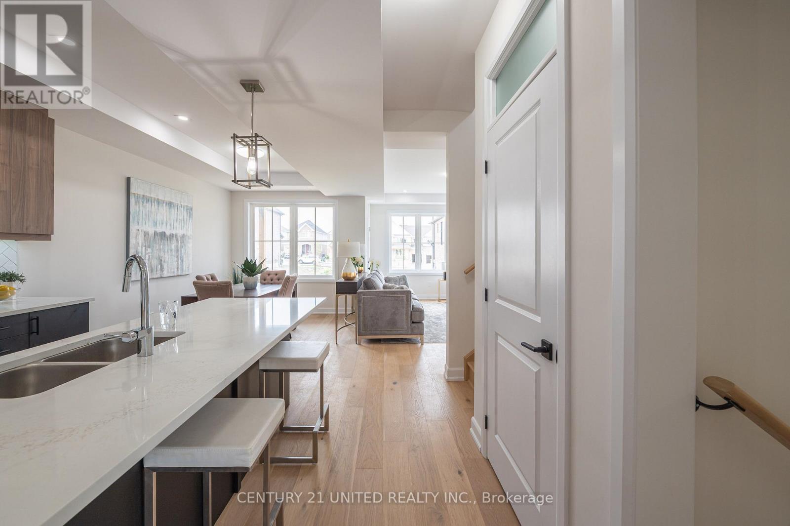 Property Photo: 303 Mullighan Gardens ON K0K 0G3