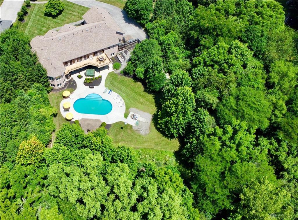 Property Photo: 6885 Willow Creek Run OH 45044
