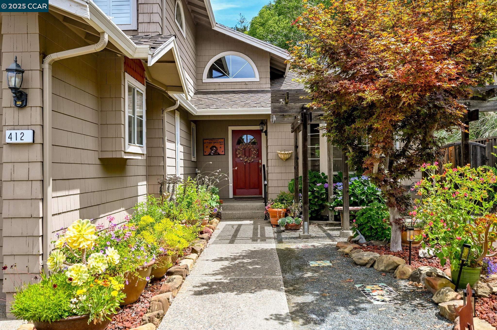 Property Photo: 412 Midway Place CA 94553