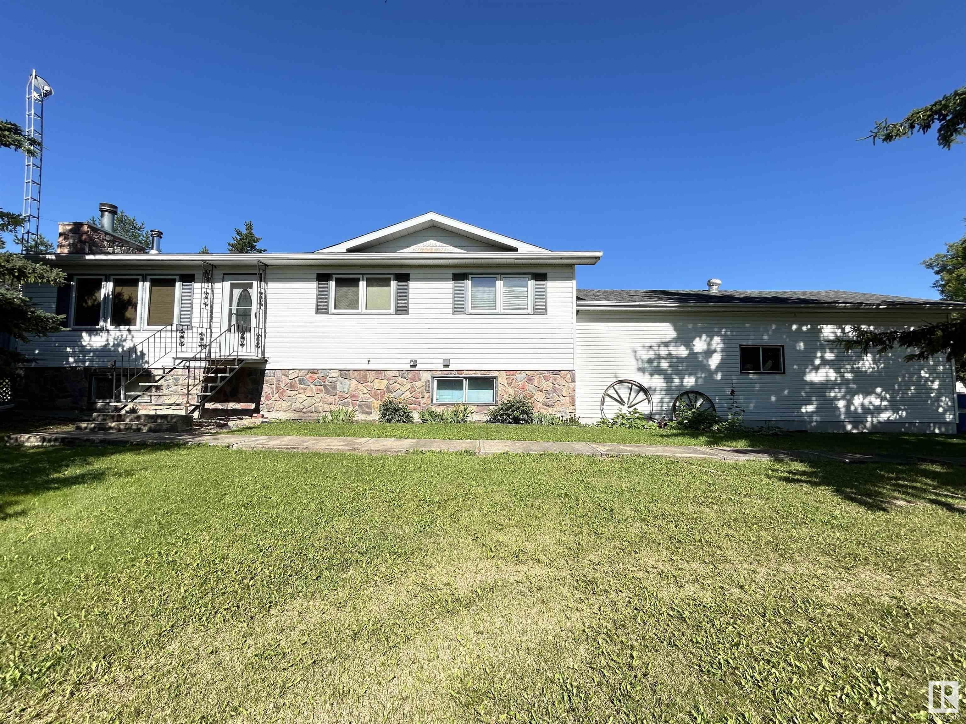 Property Photo: 5001 50 Street AB T0G 0S0