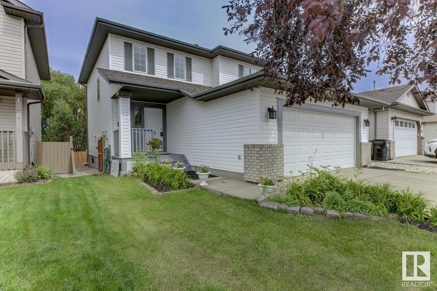 Property Photo:  132 Foxboro Terrace  AB T8A 6C8 