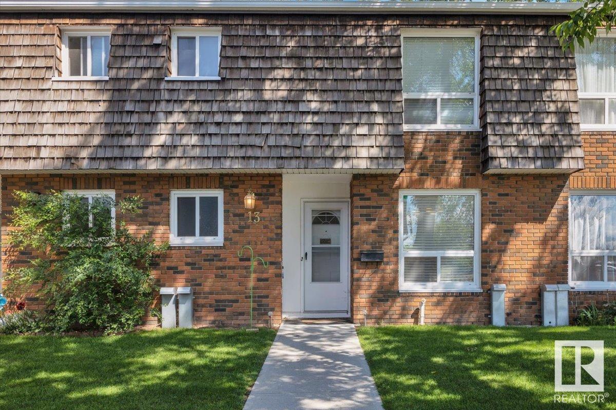 Property Photo: 13 Great Oaks AB T8A 0V8