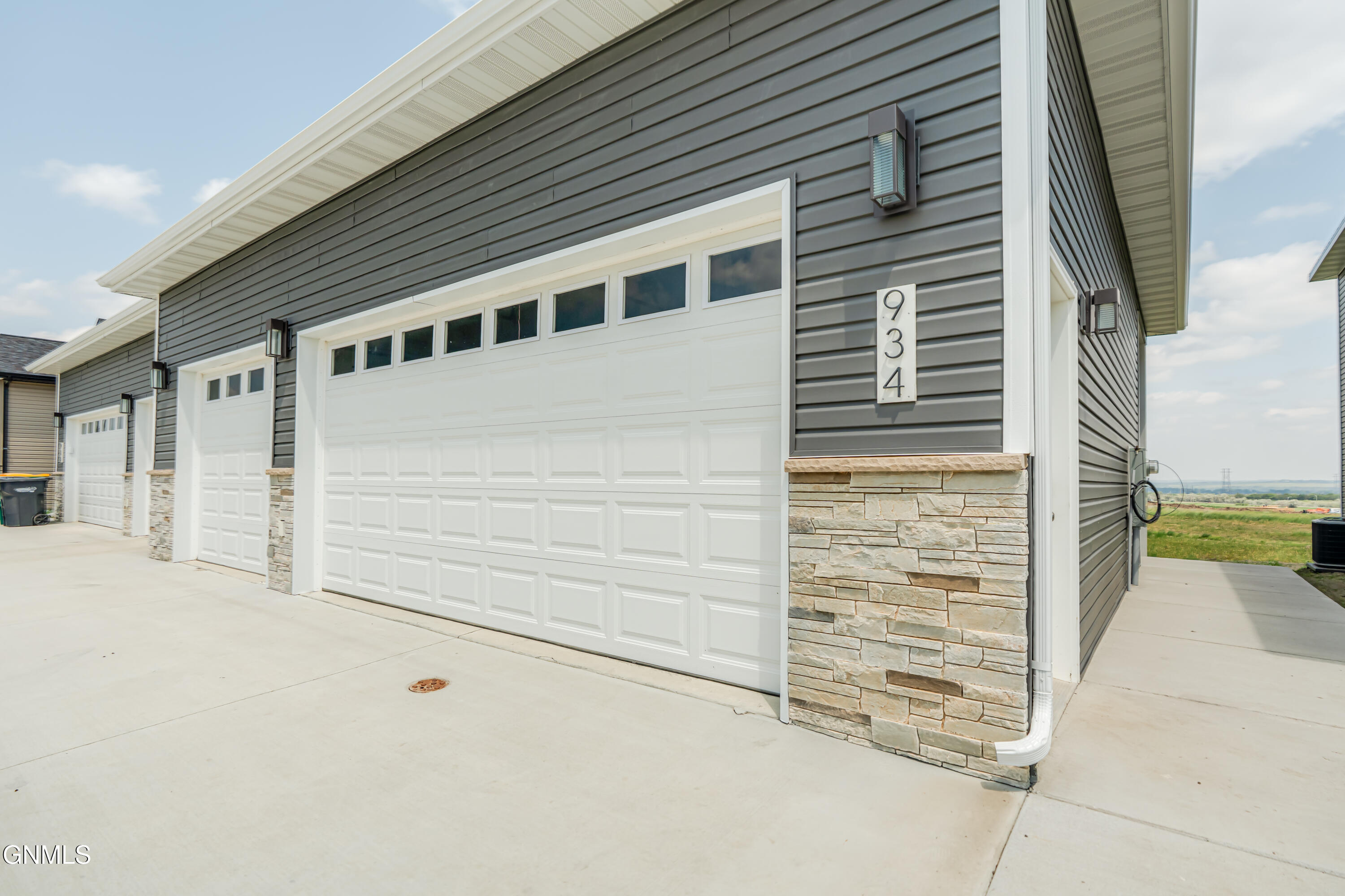 934 Beretta Street NW  Mandan ND 58554 photo