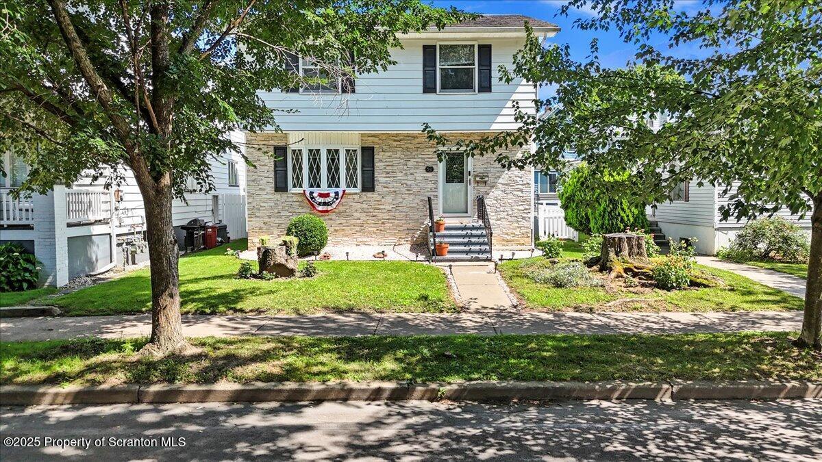50 S Goodwin Avenue  Kingston PA 18704 photo