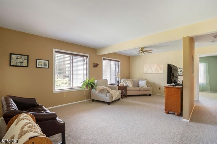Property Photo:  7124 Dell Pl 124  NJ 07874 