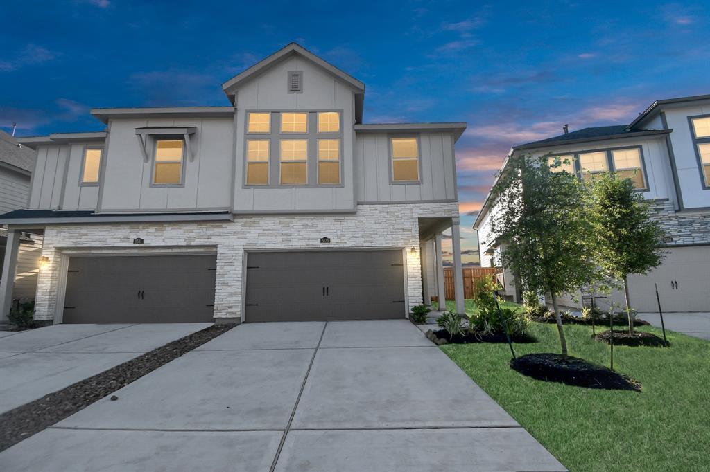 Property Photo:  5535 Holly Haven Court  TX 77441 