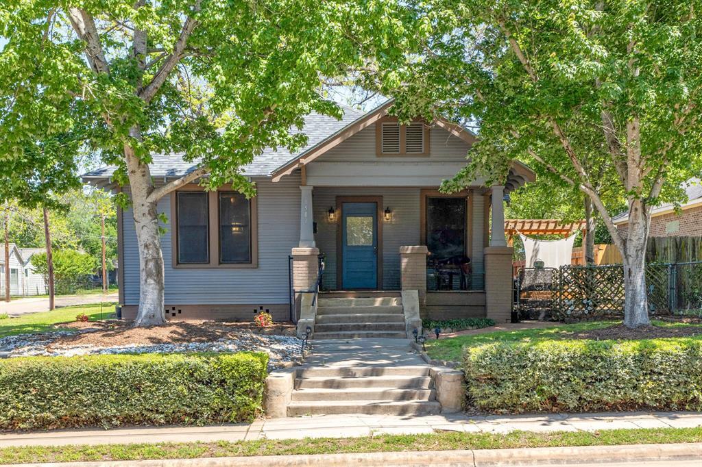 Property Photo: 1501 S Austin Street TX 77833