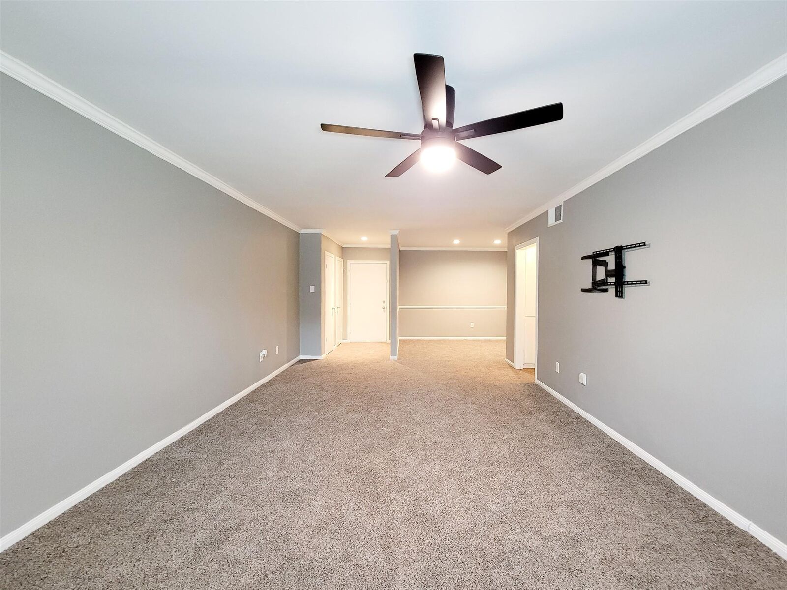 Property Photo: 2600 Bellefontaine Street A21 TX 77025