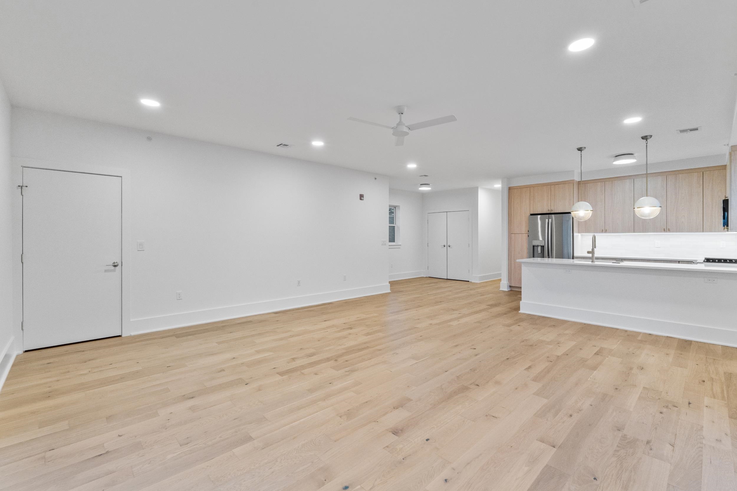 Property Photo: 525 Avenue E 3 NJ 07002