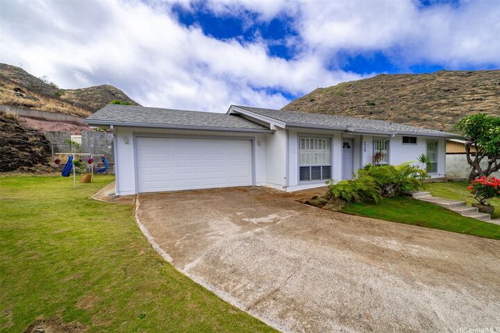7528 Olili Place  Honolulu HI 96825 photo