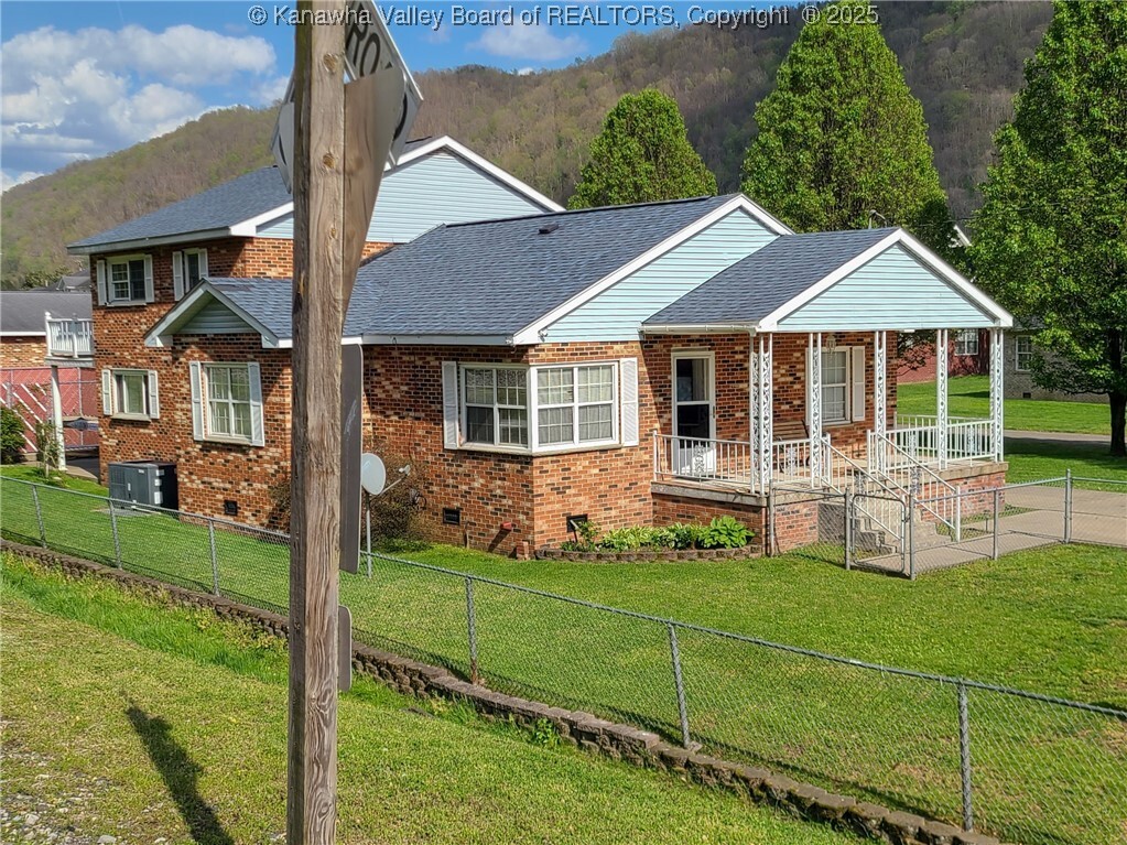 Property Photo: 118 Maroney Lane WV 25015