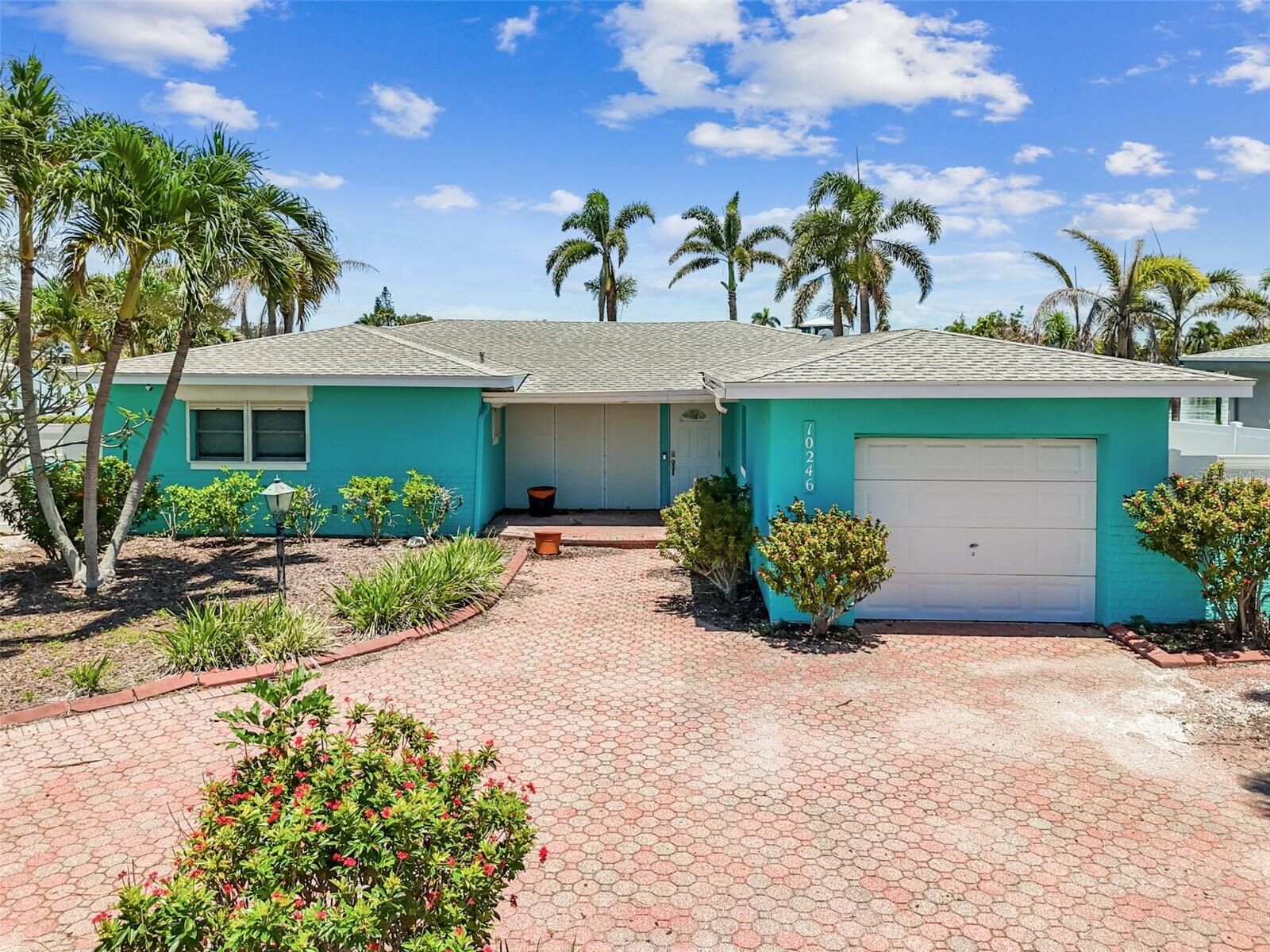 Property Photo: 10246 Tarpon Drive FL 33706