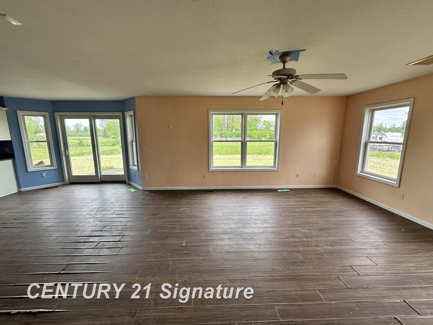 Property Photo: 7265 Deweigan Lane MI 48858