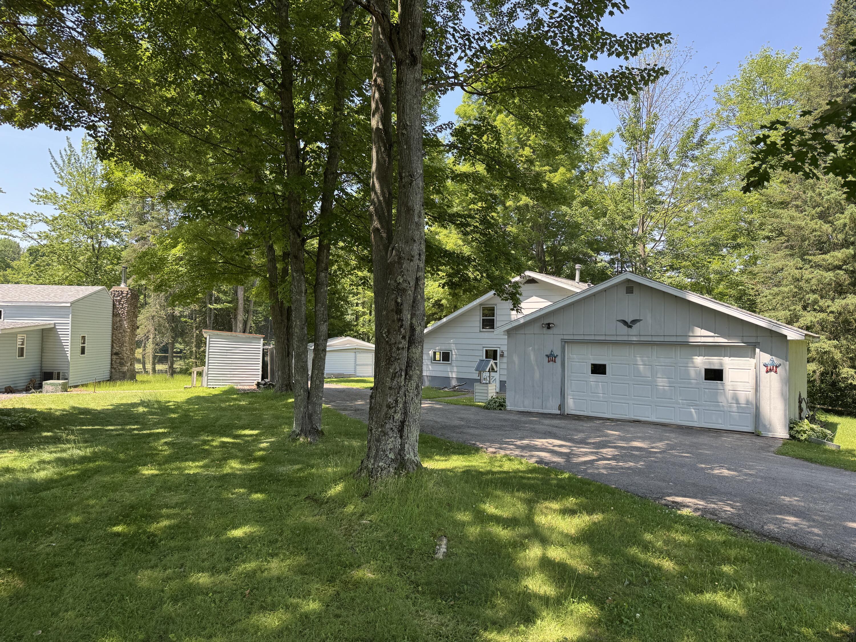 Property Photo: 17451 McCaslin Dr WI 54175