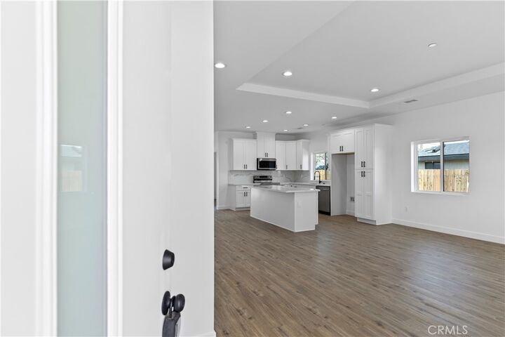 Property Photo: 9225 Bay Avenue CA 93505