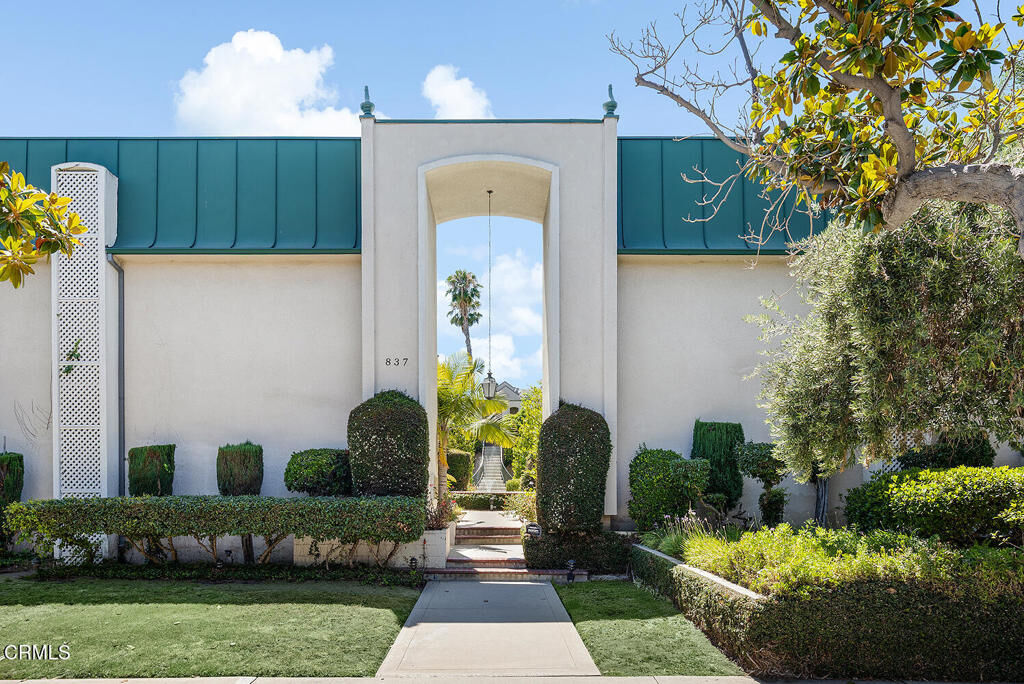 Property Photo:  837 Magnolia Avenue 12  CA 91106