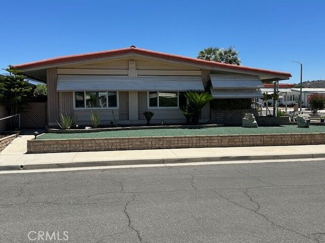 Property Photo: 970 Ramada Way CA 92543