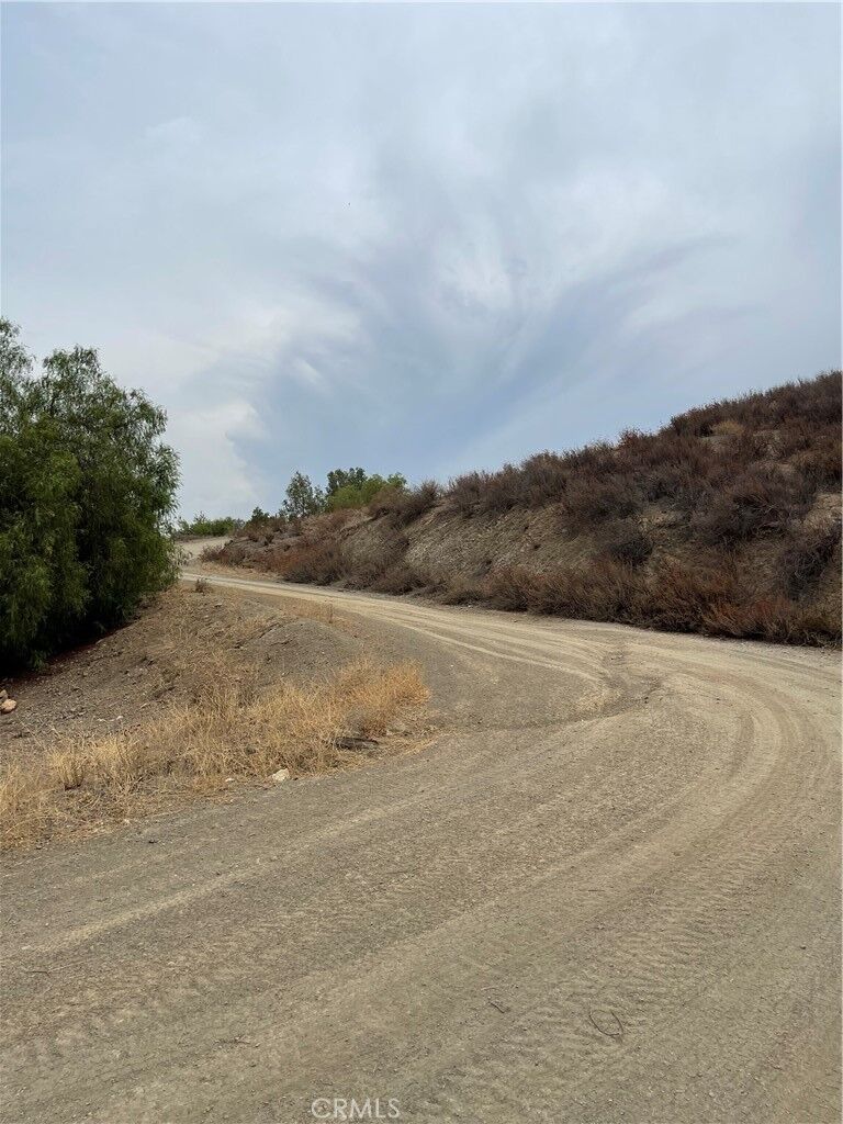 Property Photo: 1 Camares Drive CA 93551