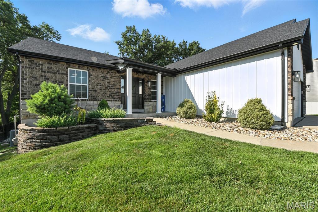 Property Photo: 1334 Heritage Parkway MO 63385